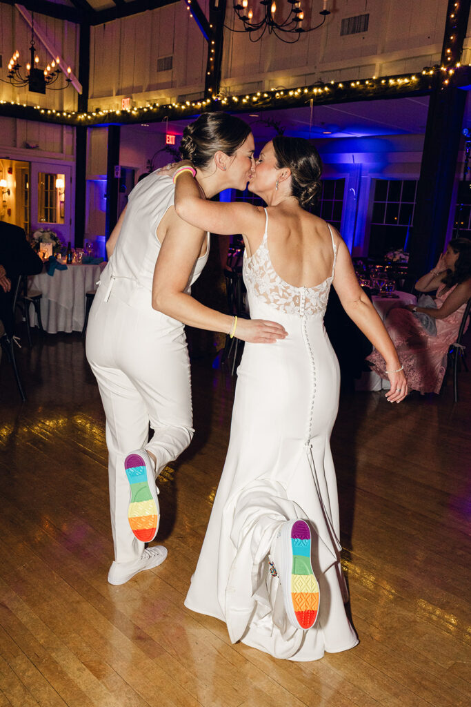 New England Wedding Photographer | Boston Wedding Photographer Serving Cape Cod, Portland, New England and Destination Weddings | Candid and Documentary Photographer | Kyrstina Olsen Studio | Krystina Olsen Photography